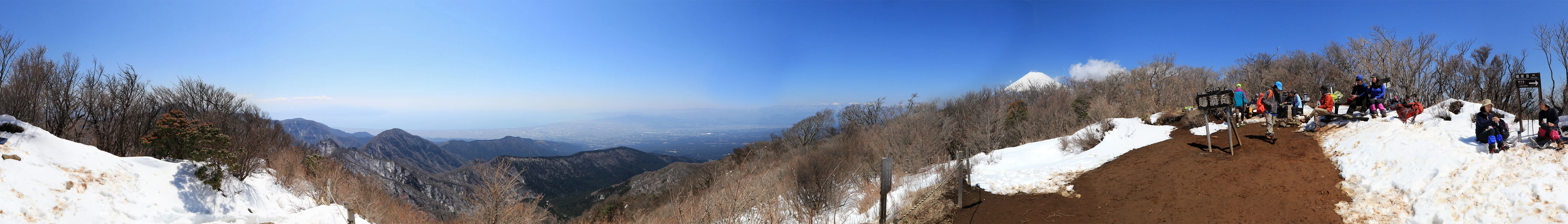 愛鷹山の越前岳からのパノラマ写真