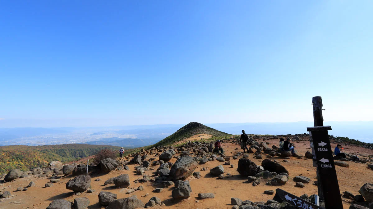 小ピークの篭山