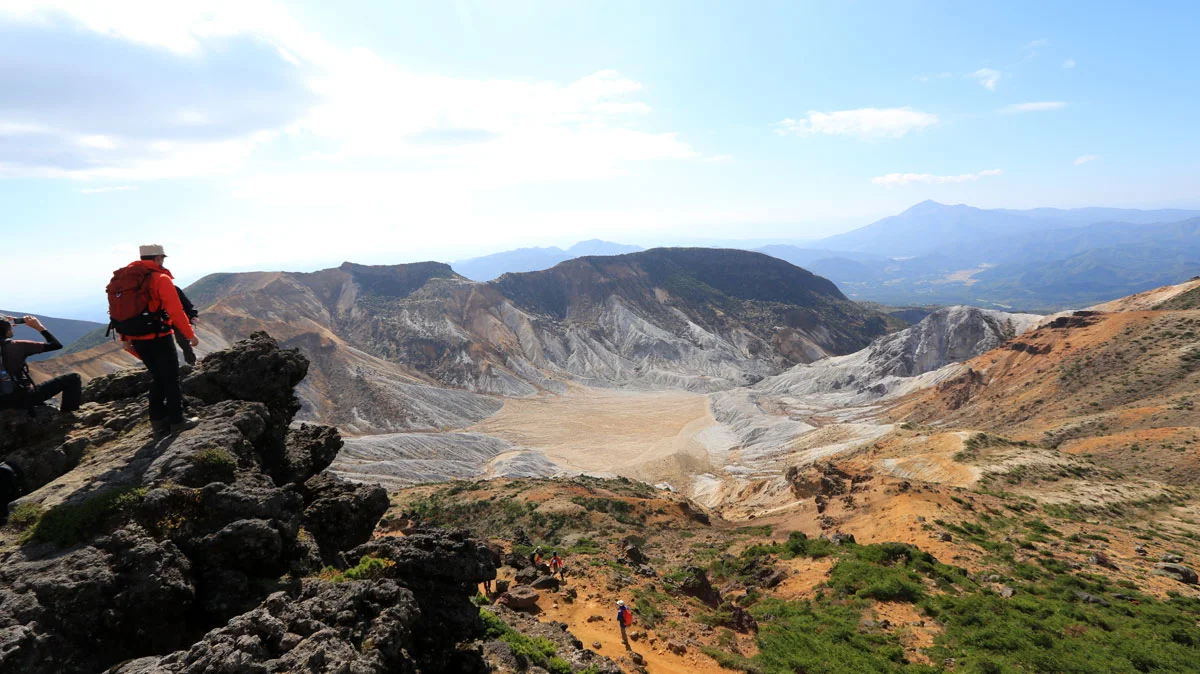 鉄山先端の岩場