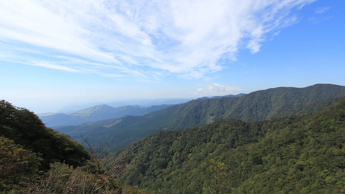 万二郎岳から南側の展望