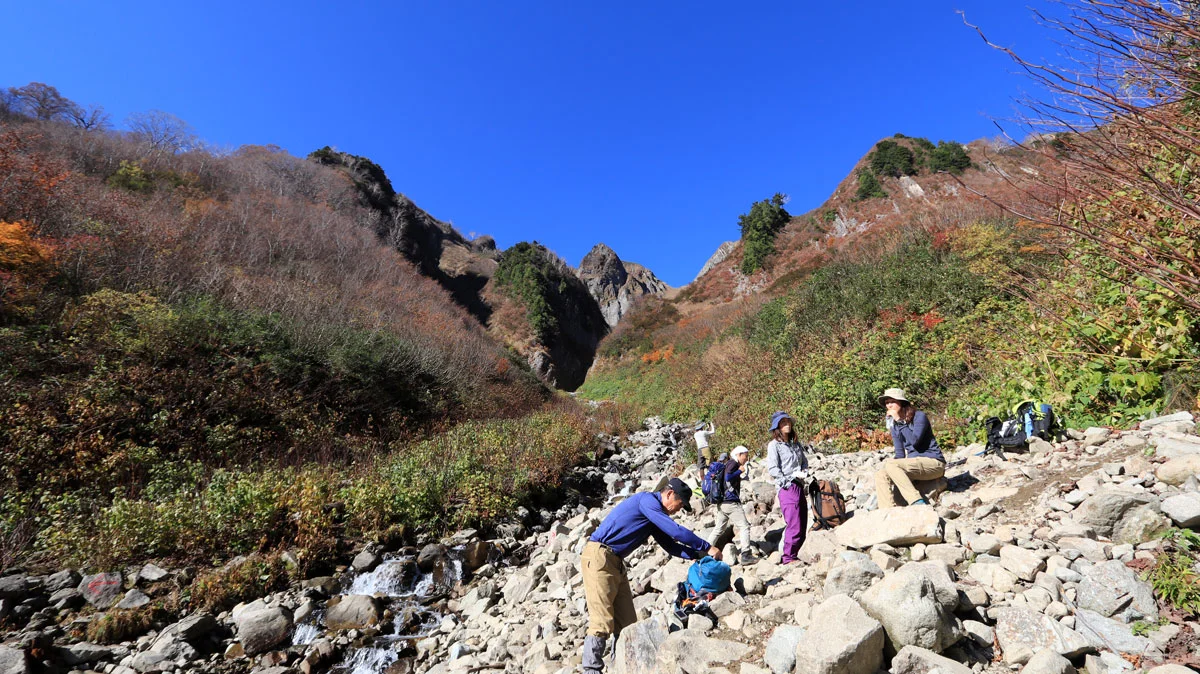 荒管沢から上流の景観