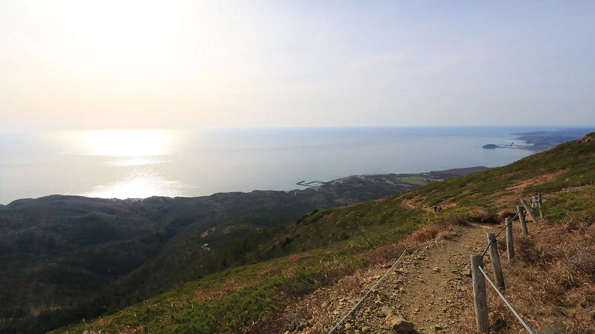5合目山小屋までの道