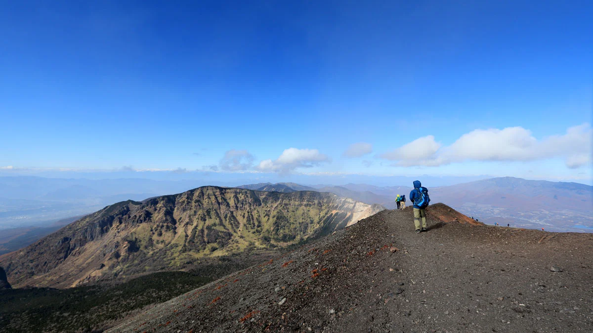 浅間山の外輪山（仙人岳、蛇骨岳、黒斑山）