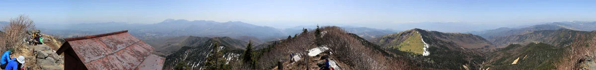 四阿山からのパノラマ写真