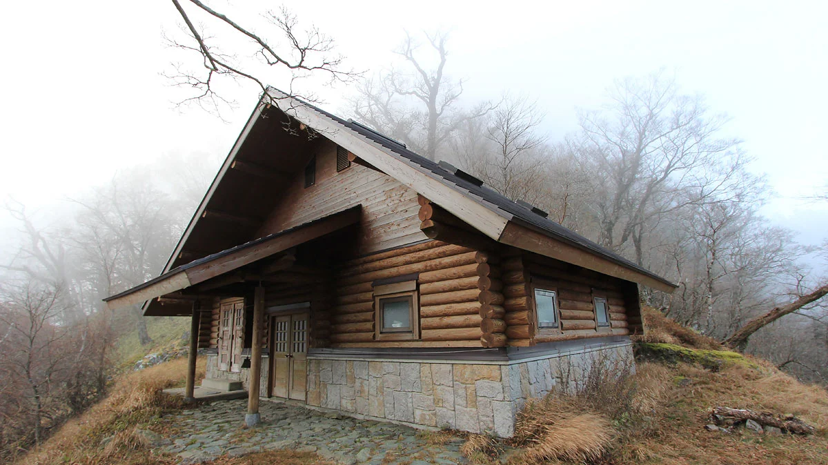 行者還避難小屋