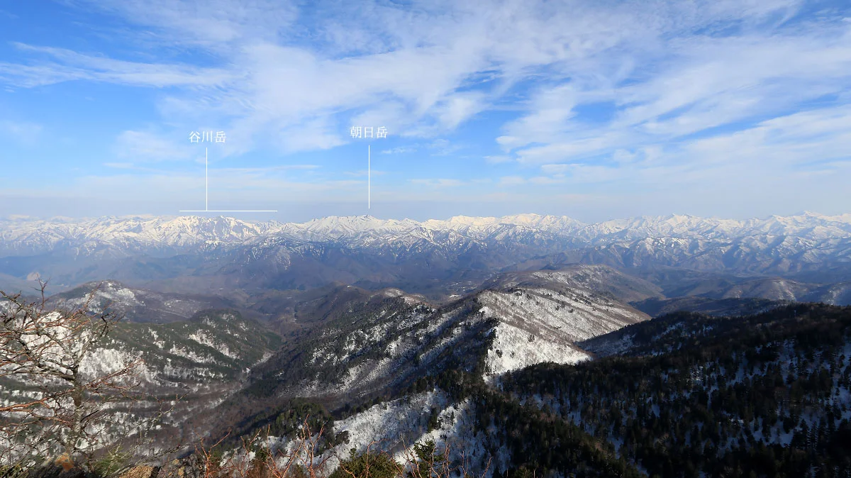 谷川岳に朝日岳