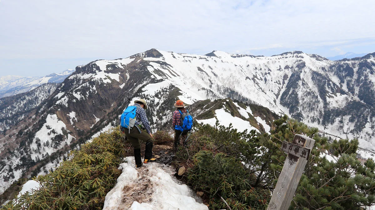 剣ヶ峰山の山頂
