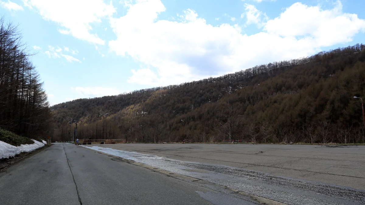 川場スキー場からの林道