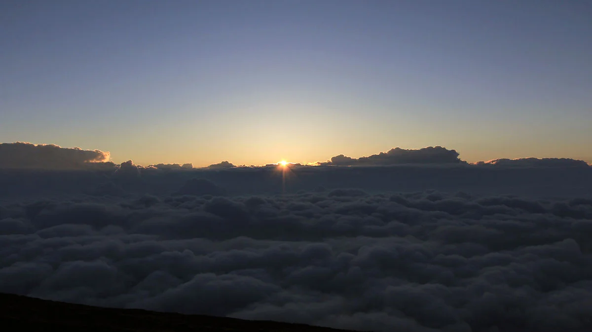 硫黄岳からの日の出