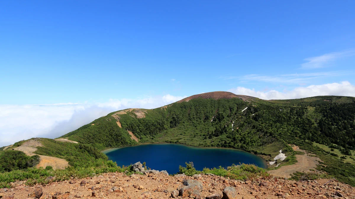 家形山から見た五色沼。