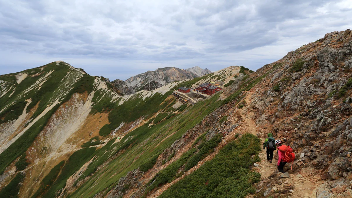 唐松岳頂上山荘と唐松岳