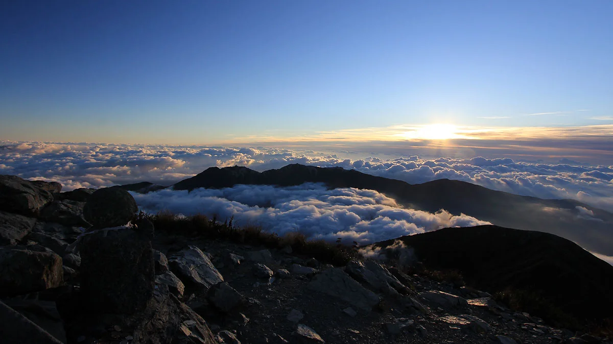 お地蔵さんとご来光