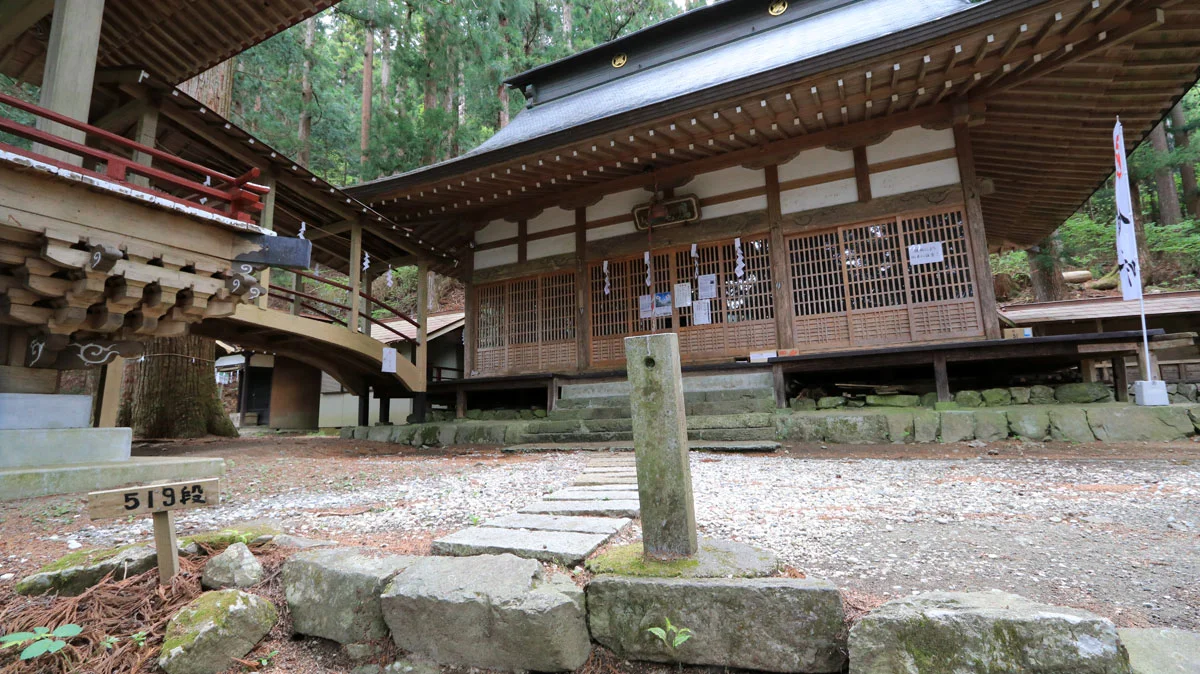 氷室神社の本殿