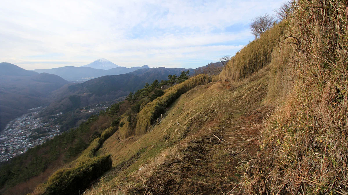 明星ヶ岳の大文字焼きの「大」の文字