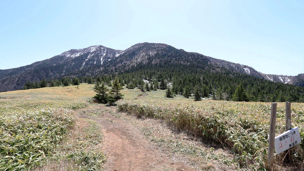 根子岳と四阿山間の最低鞍部「大隙間」