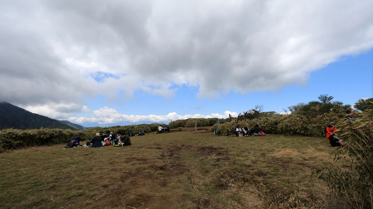 竜ヶ岳の山頂