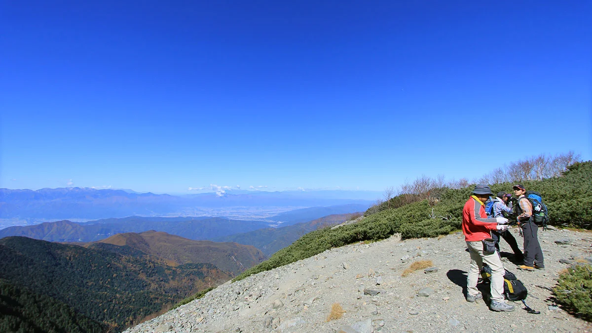 仙丈ヶ岳の北東