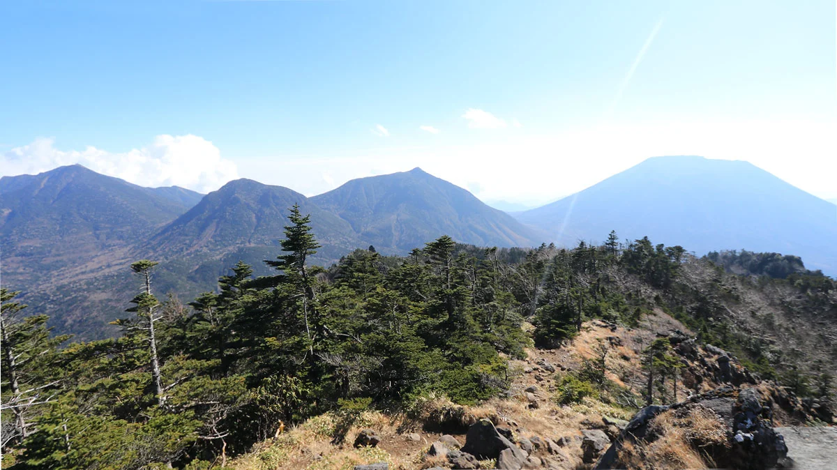 女峰山と小真名子山と大真名子山と男体山