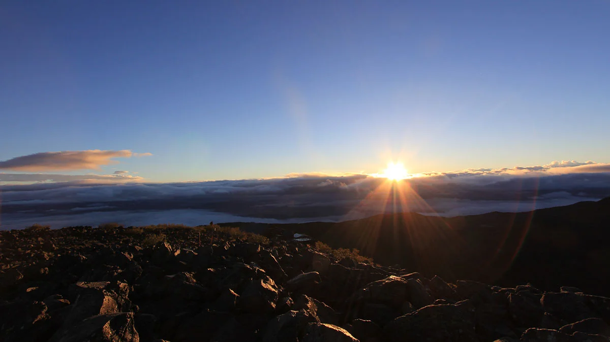 蓼科山頂からのご来光