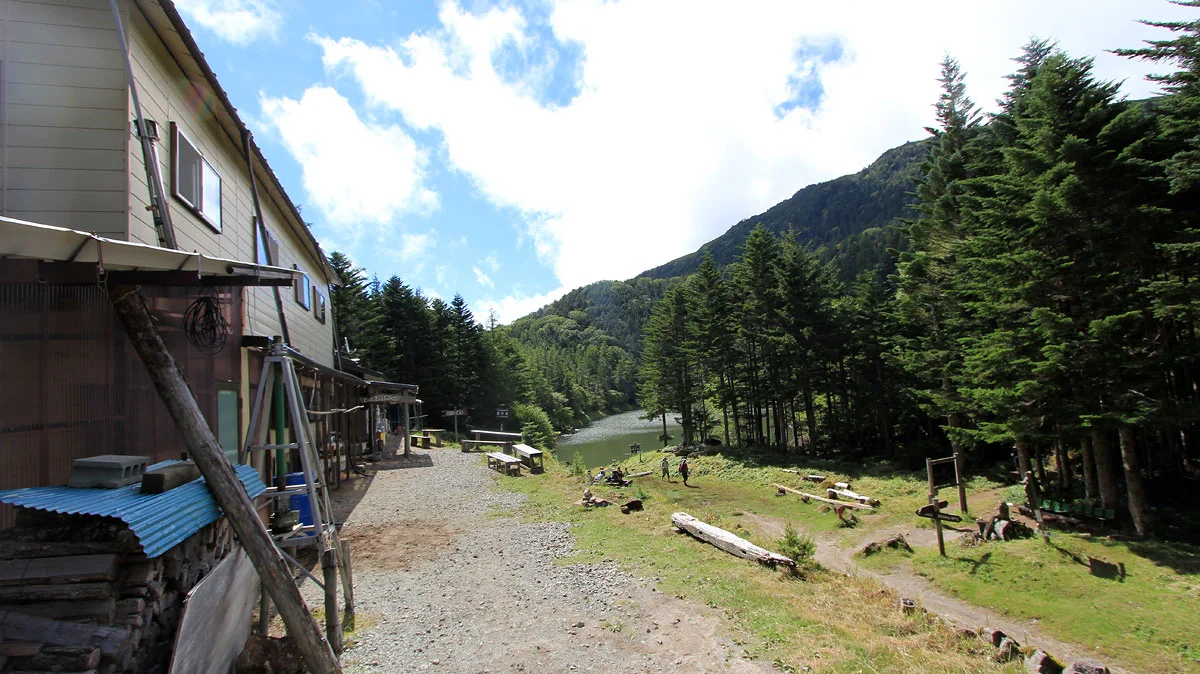 双子池ヒュッテ