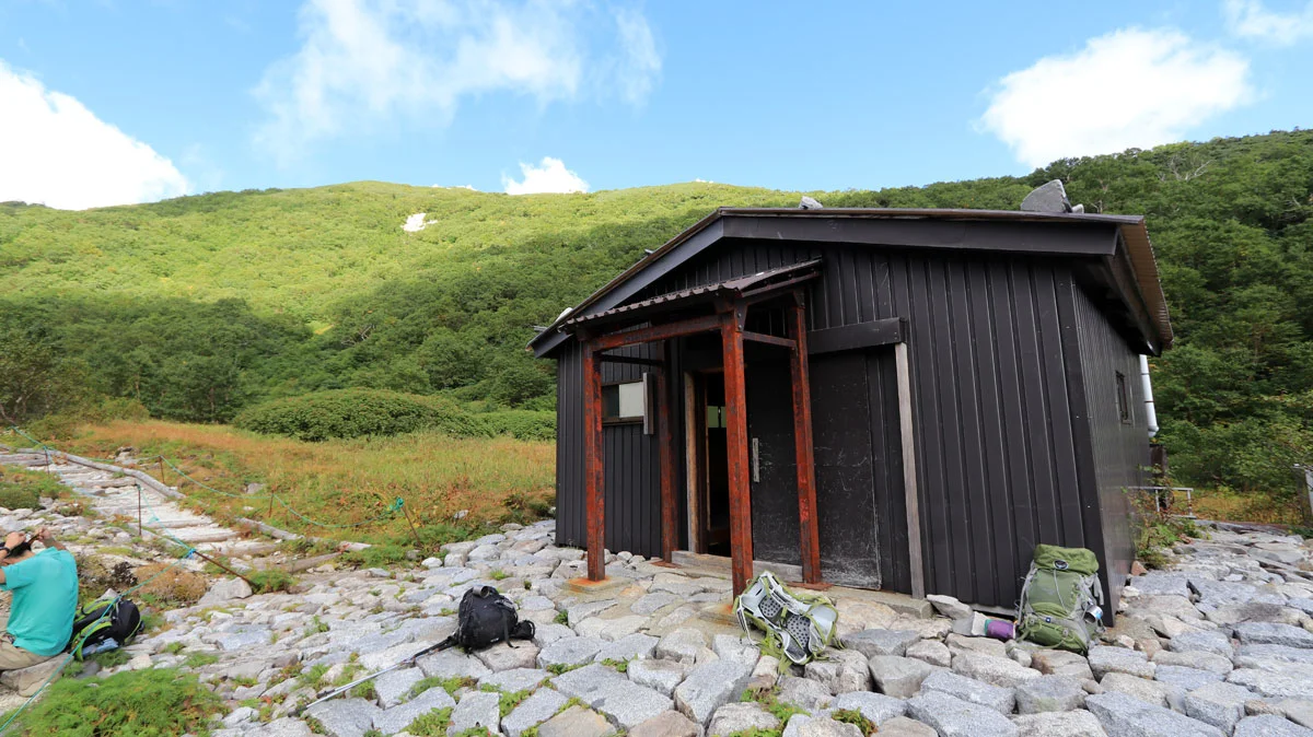 空木平避難小屋