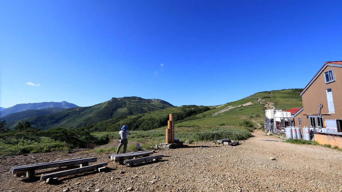 太郎平小屋から黒部五郎岳方面への道